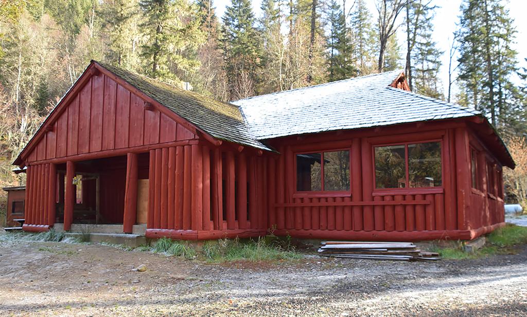 outdoor school cabin